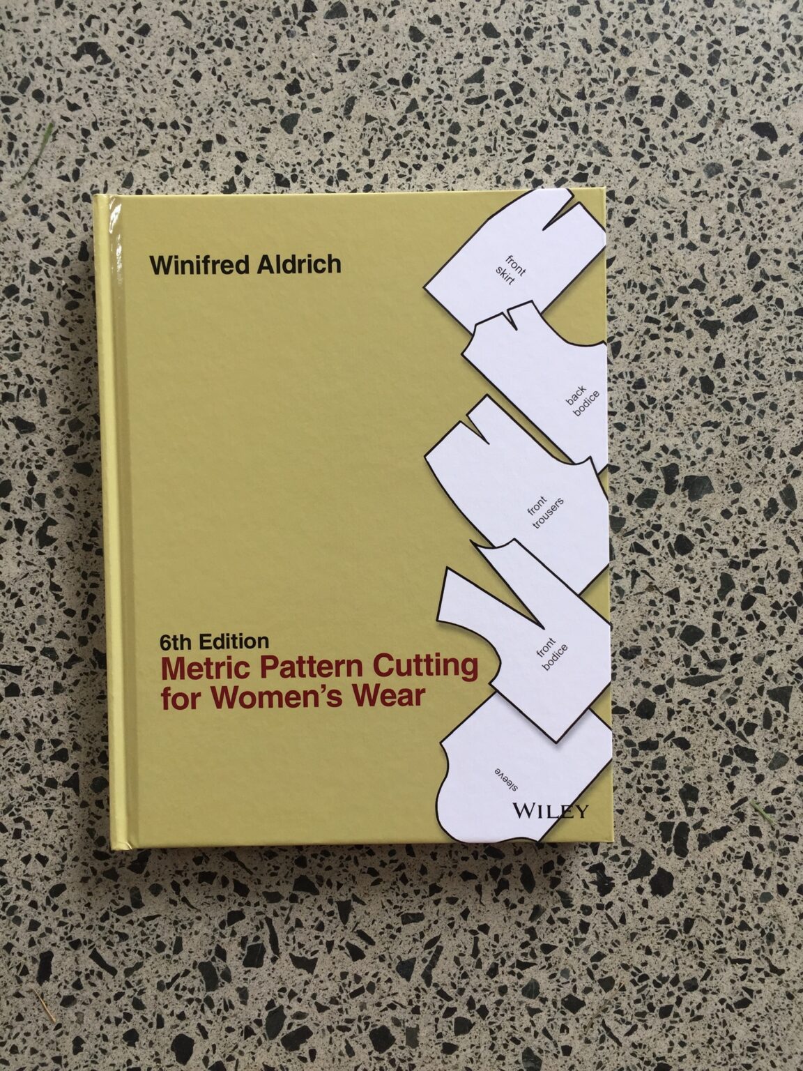 Winifred Aldrich, Metric Pattern Cutting for Women's Wear, 6th Edition ...